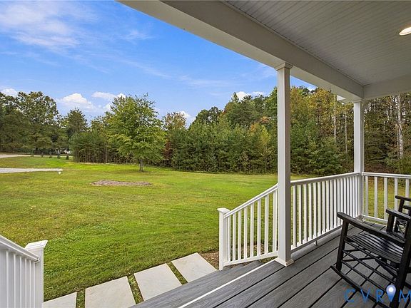 4th image of 340 Starview Ln