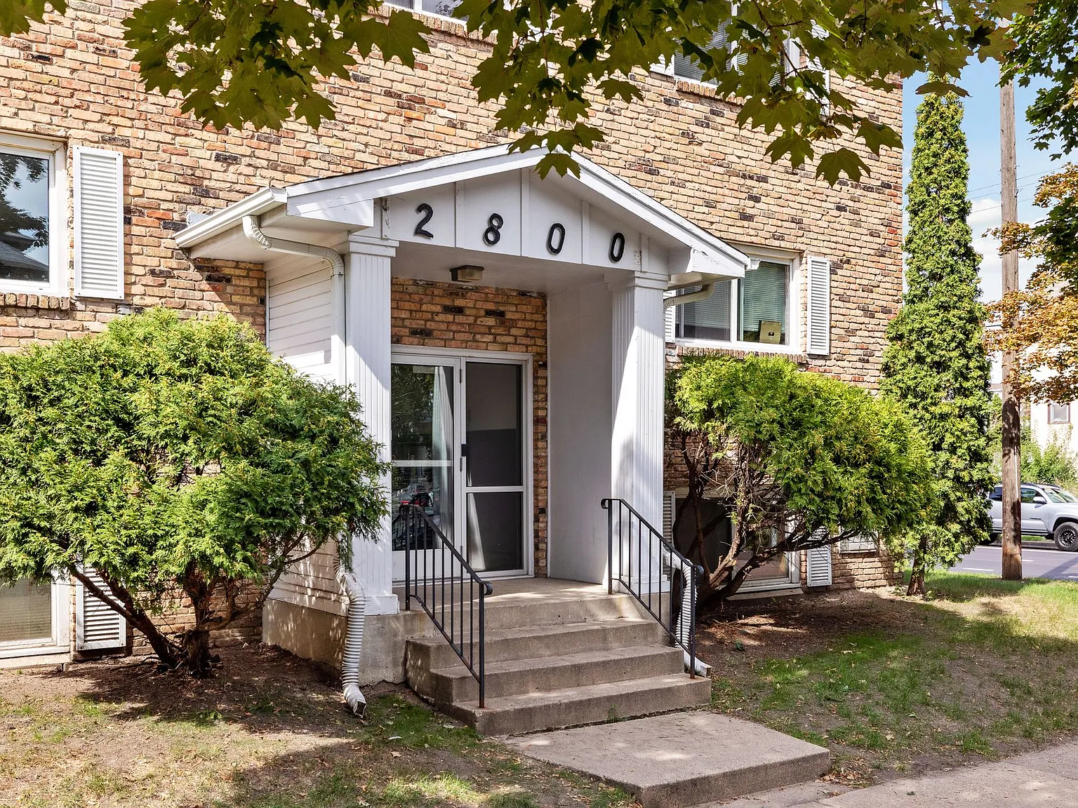 2800 Colfax — Photo 2