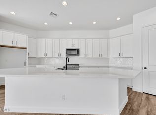 2374 E RIHL Road, San Tan Valley, AZ 85140