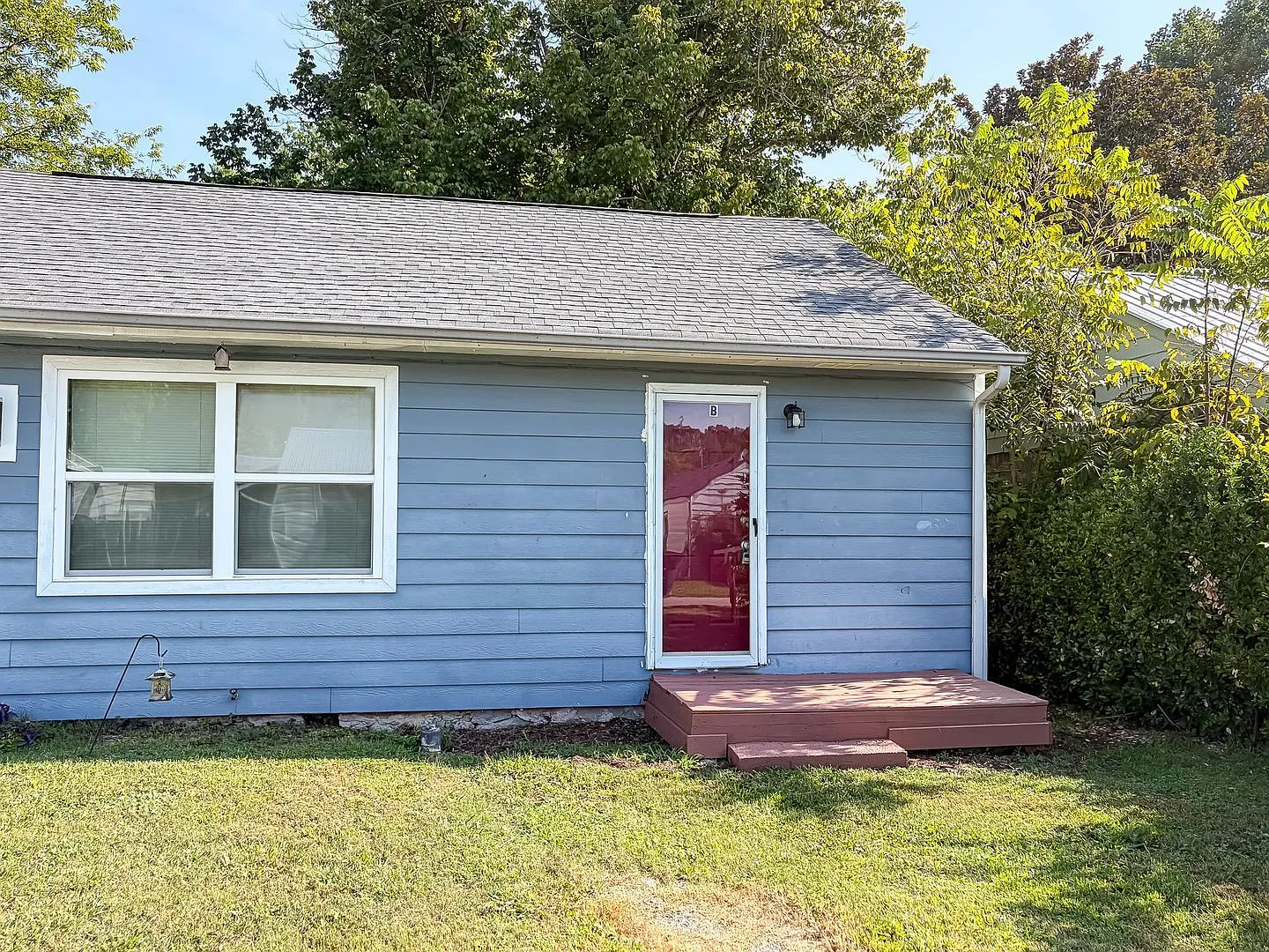 1 bed, 1.0 bath, $745 — Photo 4