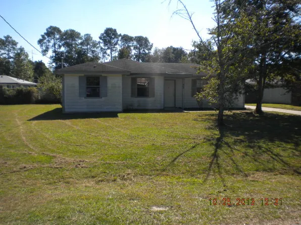 229 Honey Lane Cir, Hinesville, GA 31313