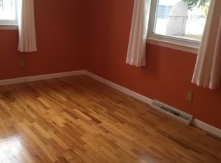 906 West St, Gaylord, MI 49735