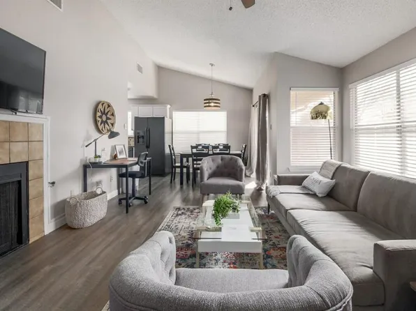 5947 Kevin Kelly Pl, Austin, TX 78727