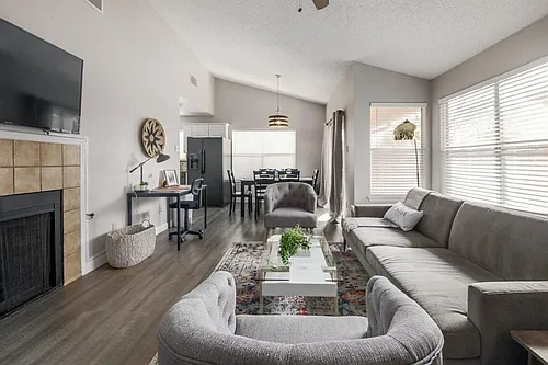 5947 Kevin Kelly Pl Photo 1