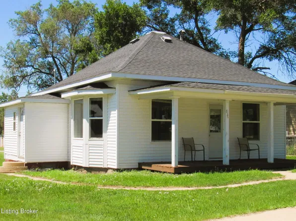 836 1st Ave E, New England, ND 58647