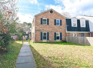 613 Red Horse Ln, Virginia Beach, VA 23462
