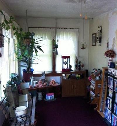 2nd image of 1558 Ackers Ave