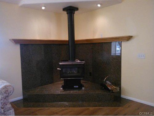 4th image of 18150 Danbury Ave