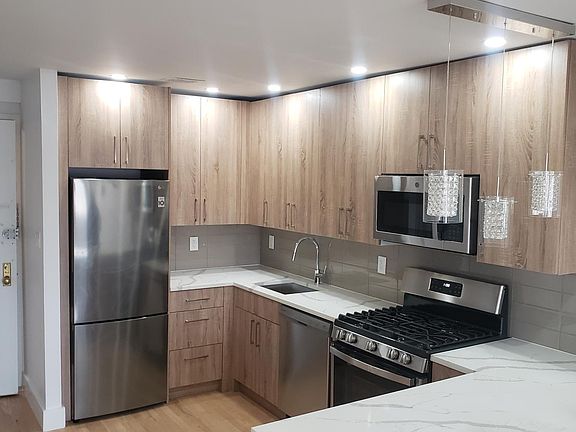 4th image of 2629 E 23rd St APT 2C