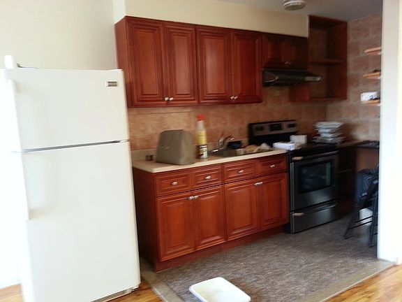 4th image of 4525 80th St #1