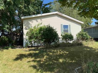 746 Charles Ln, Stoughton, WI 53589
