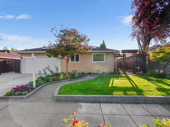 3131 Woodcrest Dr, San Jose, CA 95118