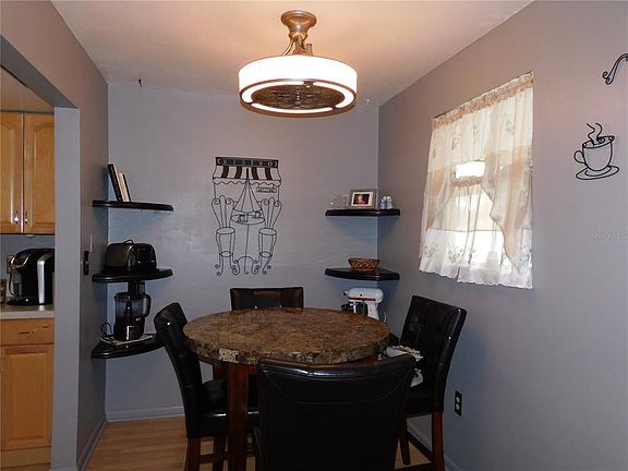 5th image of 2032 Charnes Dr