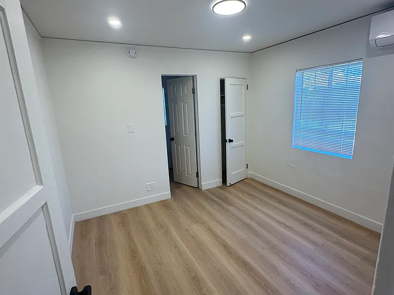 417 S Fremont Ave — Photo 7