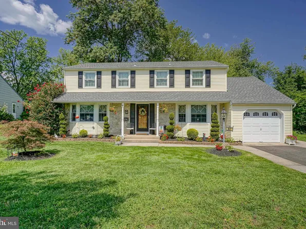 53 Wagon Ln, Cherry Hill, NJ 08002