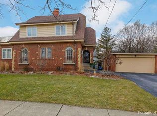 46 N Elizabeth St, Lombard, IL 60148