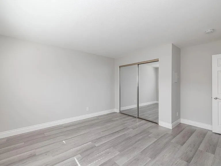 1628 W 218th St #3 — Photo 23