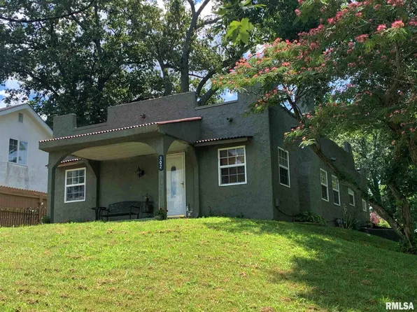 302 E Mulberry St, Pinckneyville, IL 62274