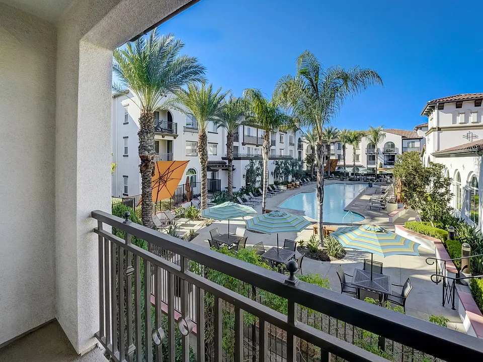 Resort-Style Views