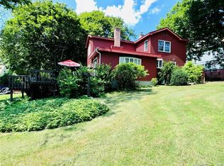 724 Williams St, New London, CT 06320