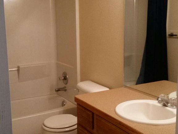 5th image of 5955 W 1st St #B