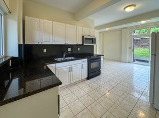 47-368 Ahuimanu Rd #A, Kaneohe, HI 96744
