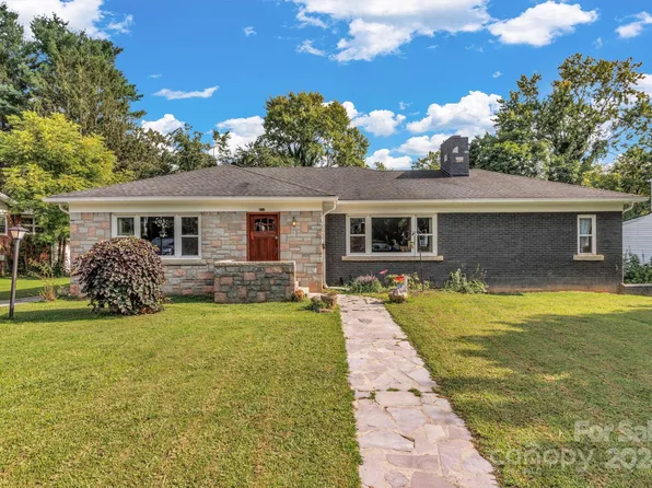 814 5th Ave W, Hendersonville, NC 28739