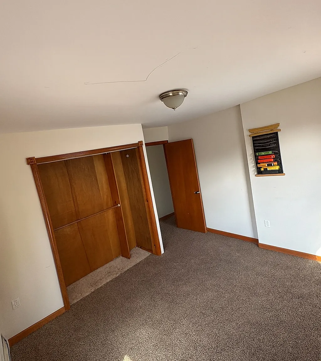 4 bed, 1.5 bath, 1254 sqft, $2,500 — Photo 4