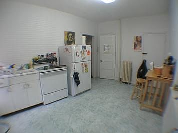 2nd image of 1322 Commonwealth Ave #T3