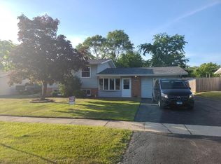 9512 W Willow Ln, Mokena, IL 60448