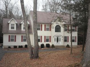 104 Heather Cir, East Stroudsburg, PA 18301