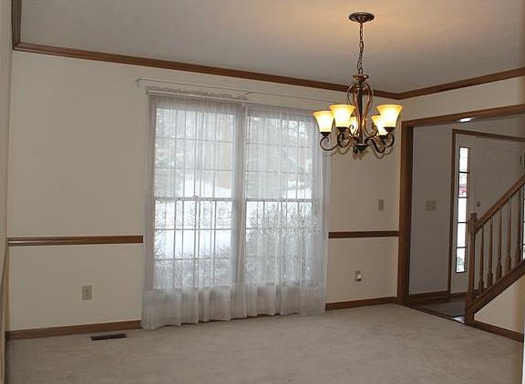 4th image of 9426 Timberbank Cir