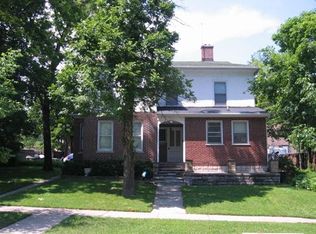 611 Mulberry Pl, Highland Park, IL 60035