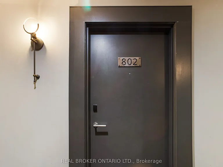 53 Arthur St S #802 — Photo 6