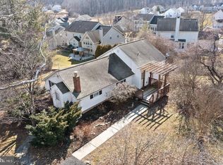 12 Smith Farm Dr, Parkesburg, PA 19365