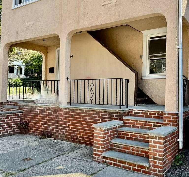 1st image of 74 Yale Ave