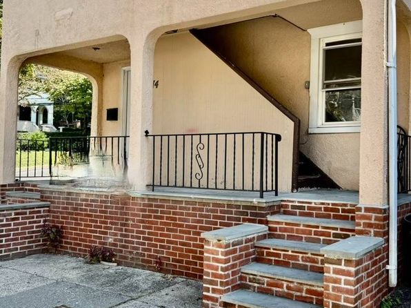 74 Yale Ave