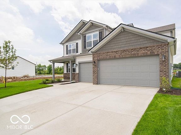 3rd image of 2290 Oakmont Dr