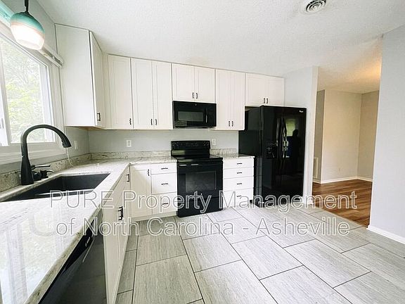 4th image of 38 Morning Glory Dr #C