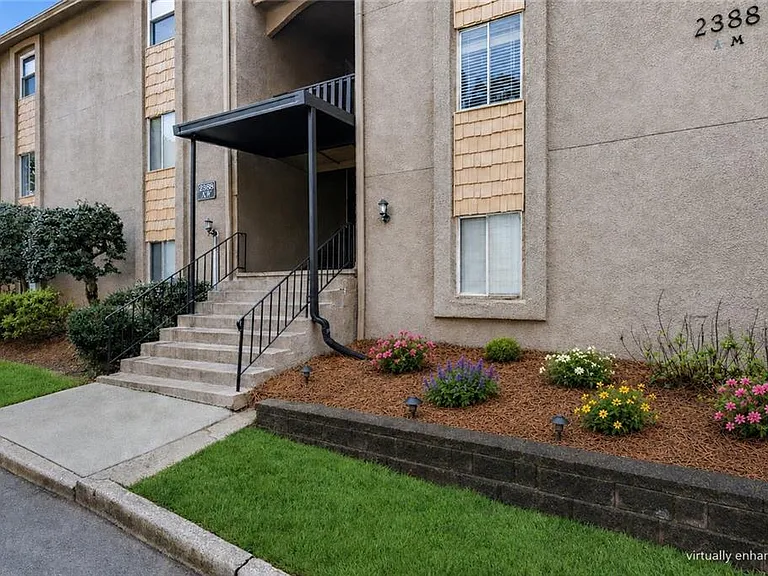 2388 Lawrenceville Hwy #D — Photo 1