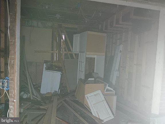 2nd image of 2943 Westwood Ave