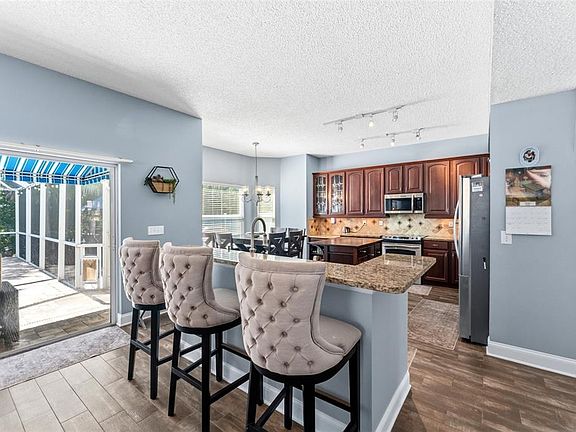 5th image of 15629 EASTBOURN DRIVE