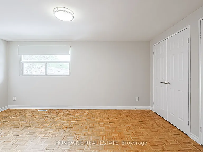 560 Waverly St N #25 — Photo 10