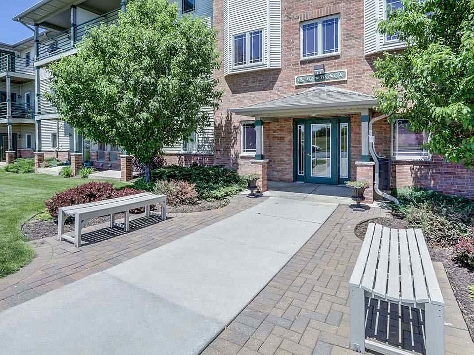 1st image of 102 Prairie Heights Dr APT 107