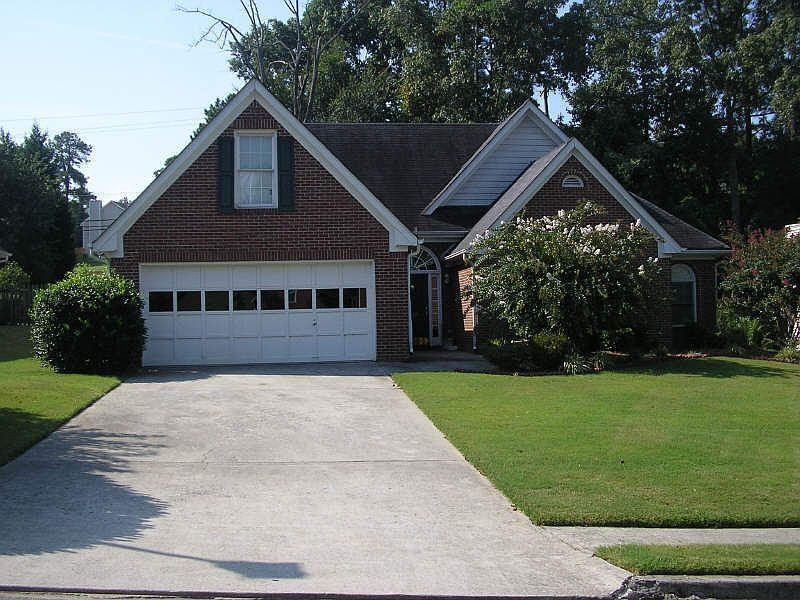 1st image of 590 Georgian Hills Dr
