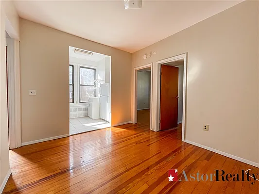 Rented by Astor Realty | media 15
