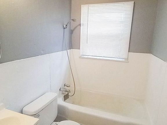 5th image of 2720 Colgate St Unit A