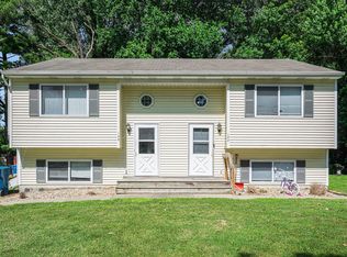 122-126 Jeffrey St, Chesterton, IN 46304