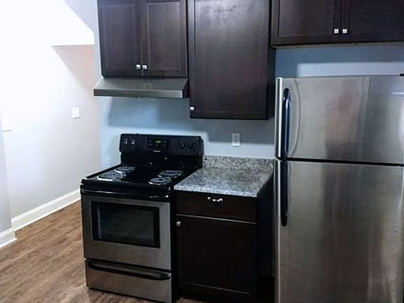 4th image of 1353 N 6th St