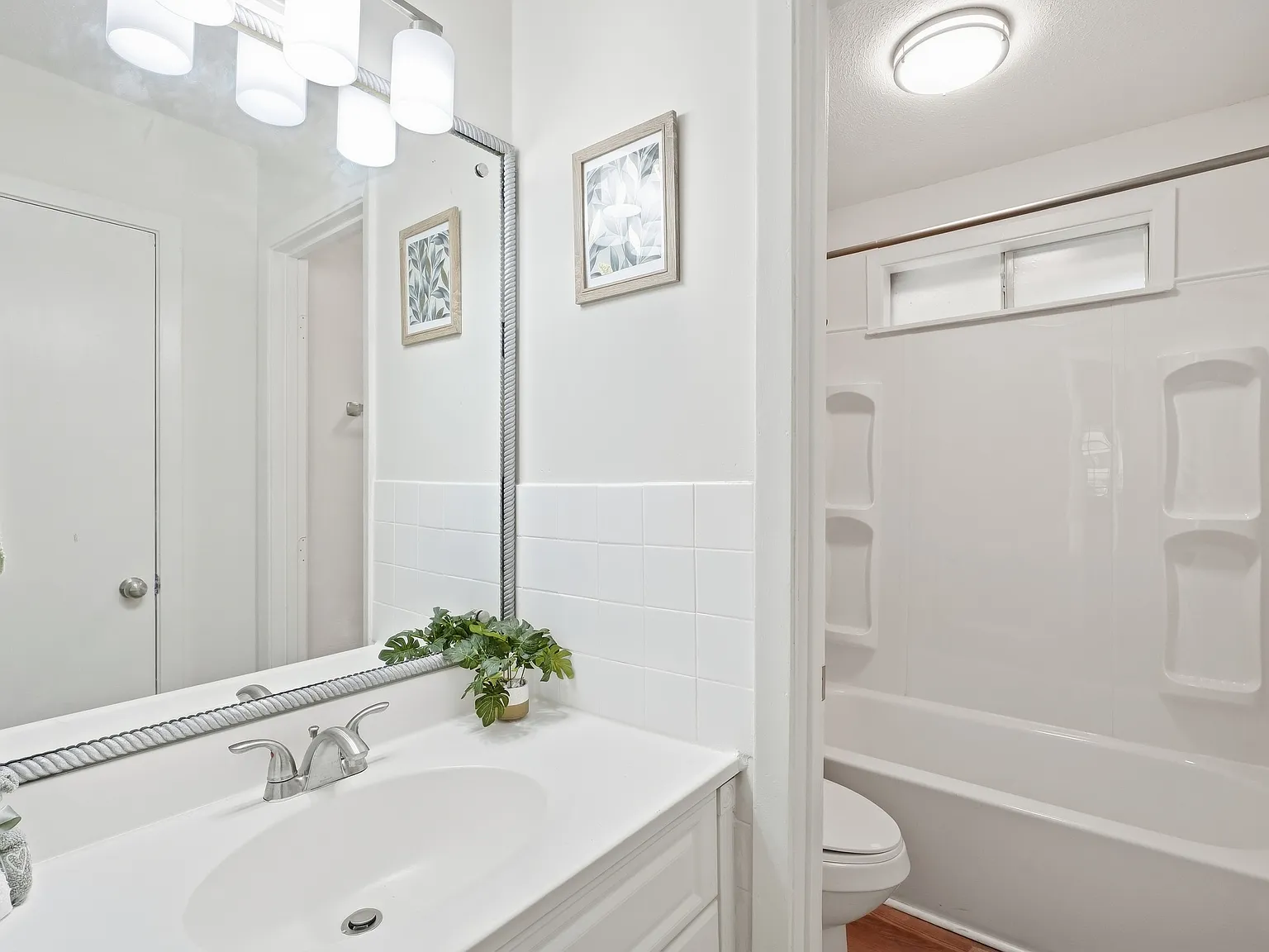 3704 John F Kennedy Blvd — Photo 2